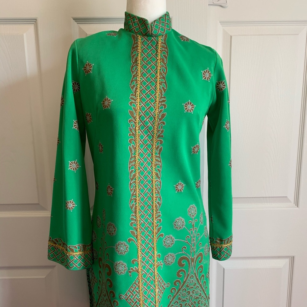 Alfred Shaheen green tunic
